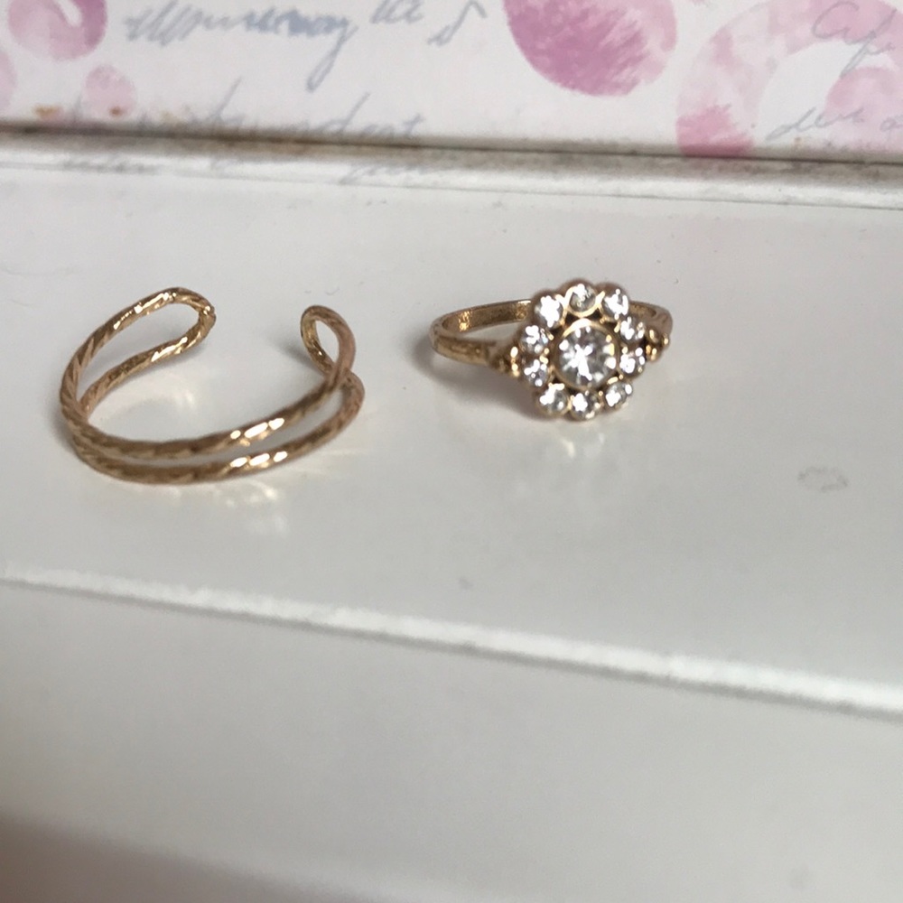 GOLD SET OF RINGS